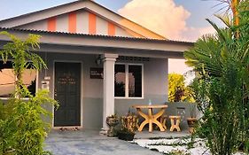 D'ashikin homestay